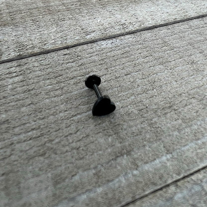 16G 5/16 Black Simple Heart Internally Threaded Labret Tragus
